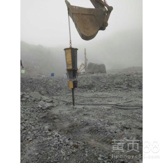 【内蒙古自治巴彦淖尔矿山开采速度快破石机器】- 